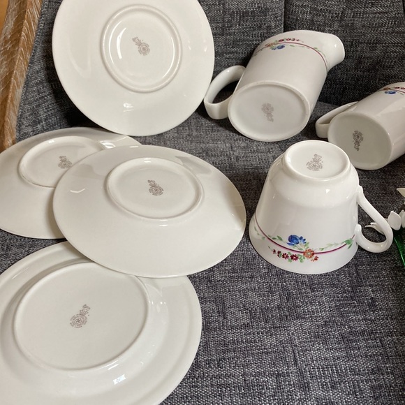 Royal Doulton Bone China - Picture 3 of 6